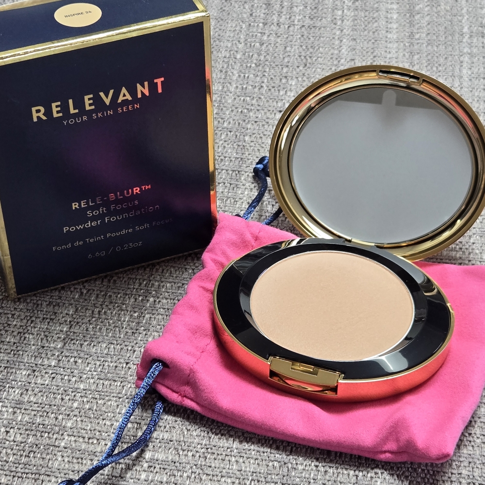 Relevant‎ Soft Focus Powder Foundation Inspire 24 New In Box Never Used